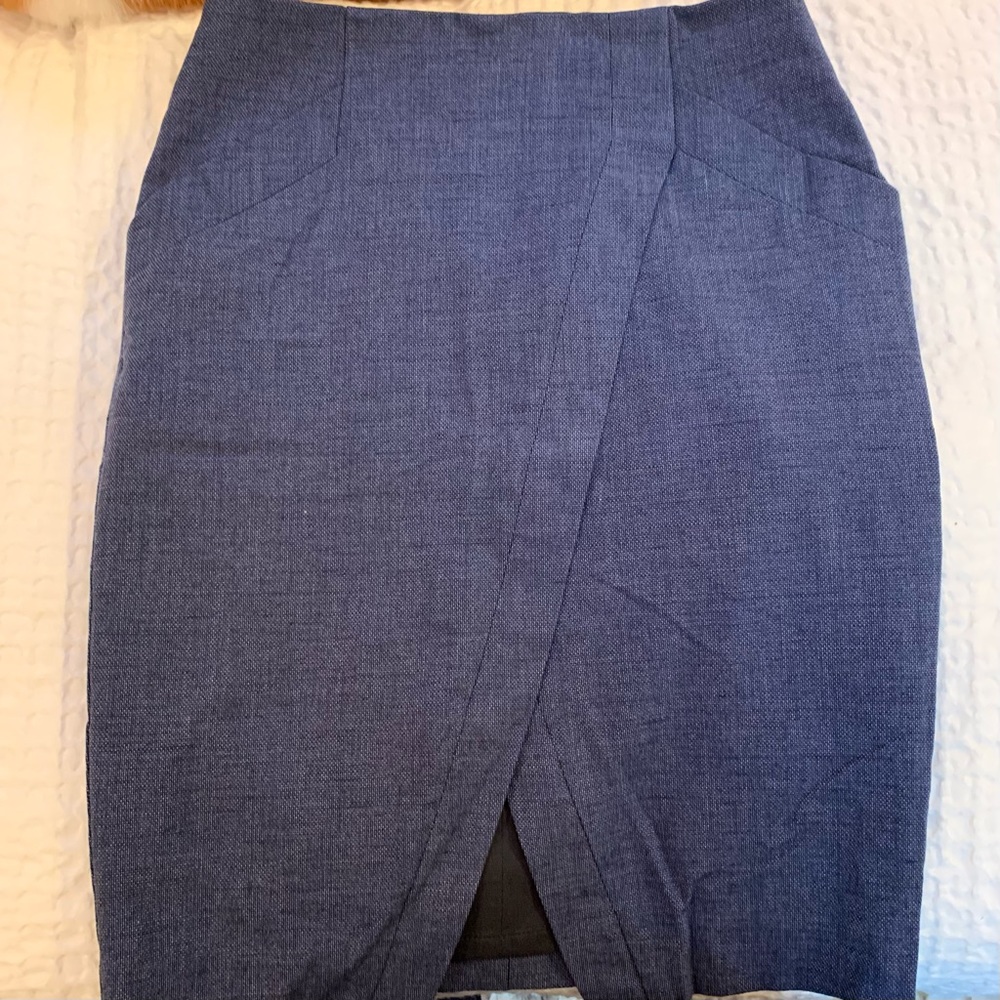 LOFT 00p Excellent Condition Skirt